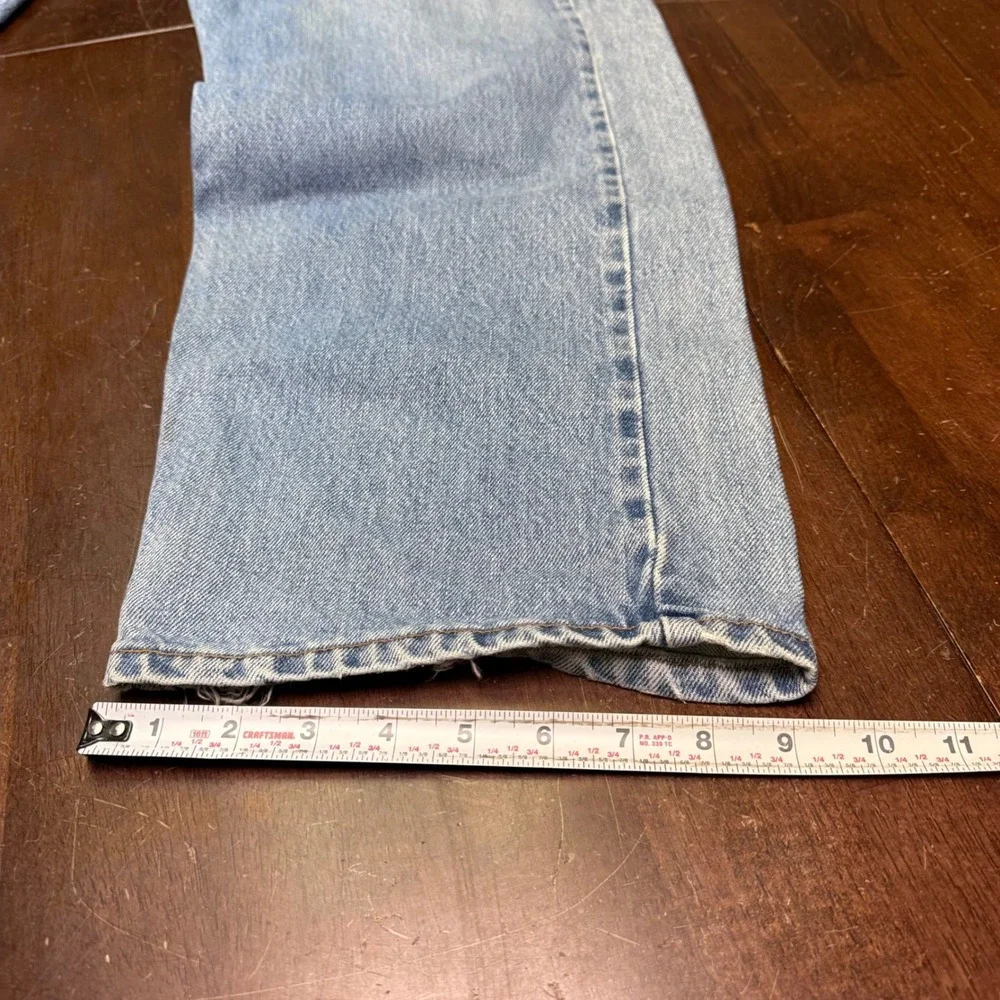 Vintage Levi's 569 Loose Straight Fit Jeans Mens 36x32 Light Wash Made in USA